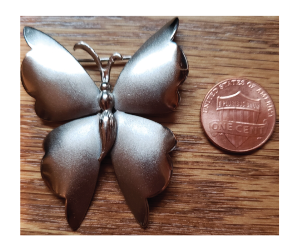 Vintage Butterly Pin